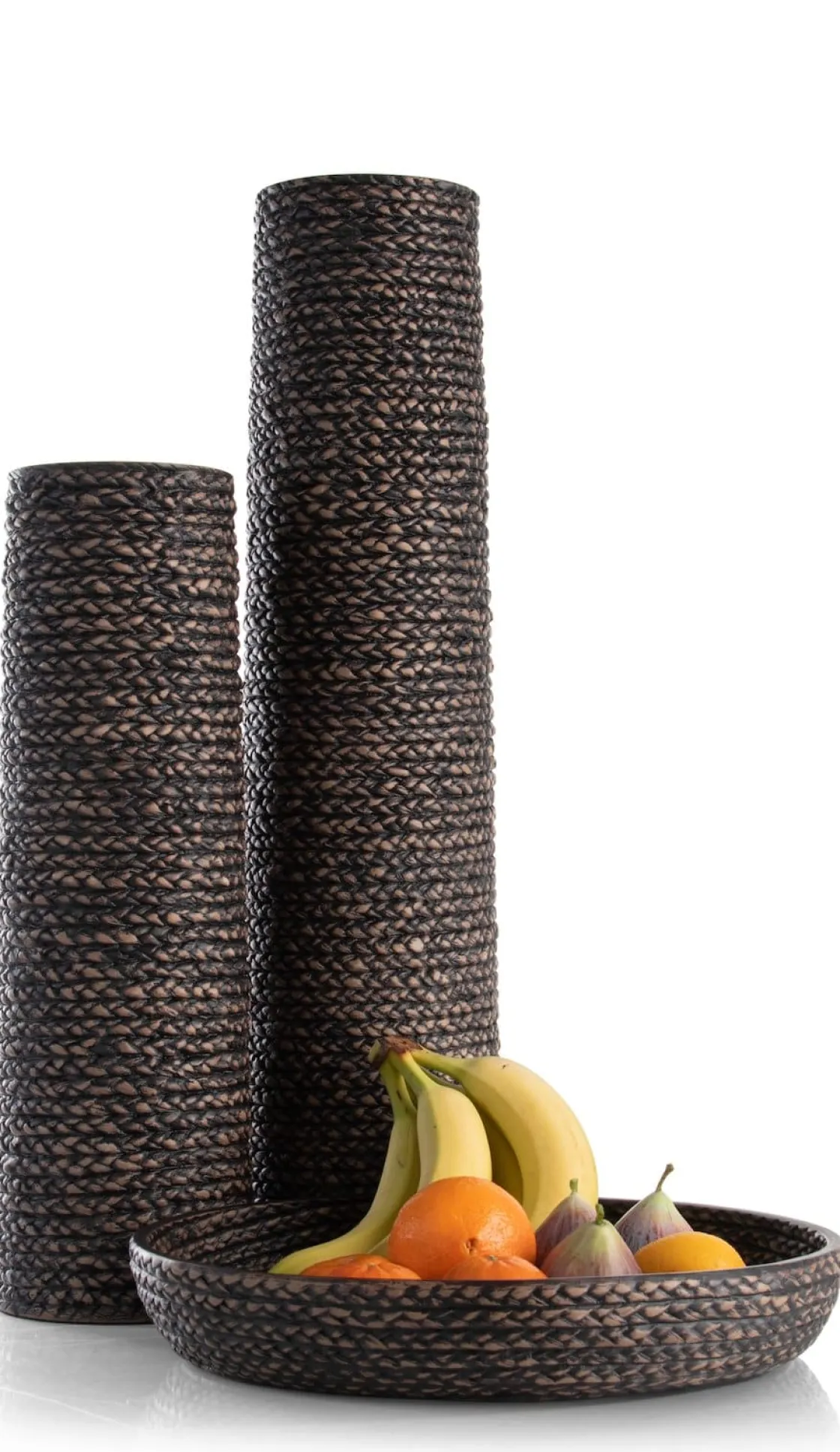 XOOON Adam schaal D38,5cm in de kleur Zwart - COCOmaison^ Woonaccessoires