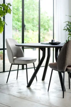 XOOON Arvada ronde eiken eettafel met zwart metalen poot 140cm^ Eettafels|Tafelconfigurator