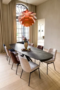 XOOON Aurora velours eetkamerstoel met zwart metalen frame^ Eetkamerstoelen
