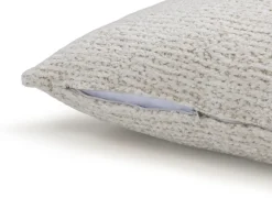 XOOON BeautiQ - Chic kussen 60x60cm in de kleur Crème - COCOmaison^ Woonaccessoires