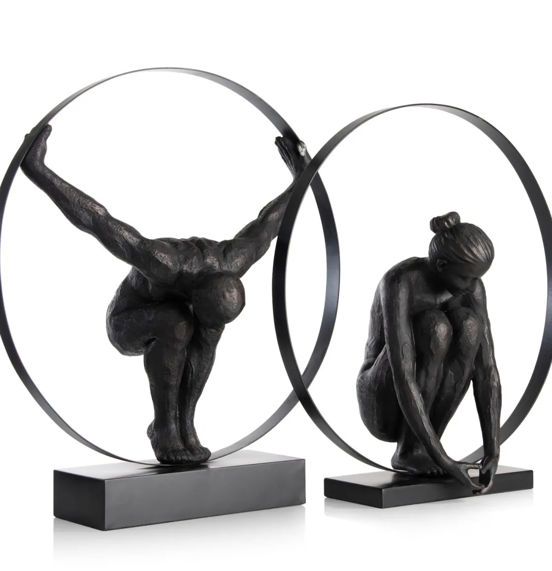 XOOON Circle Man beeld H58cm in de kleur Zwart - COCOmaison^ Woonaccessoires