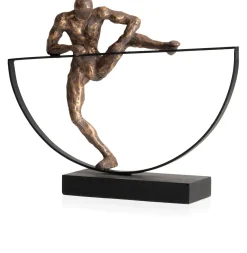 XOOON Climbing beeld (H33cm) in de kleur Goud - COCOmaison^ Woonaccessoires
