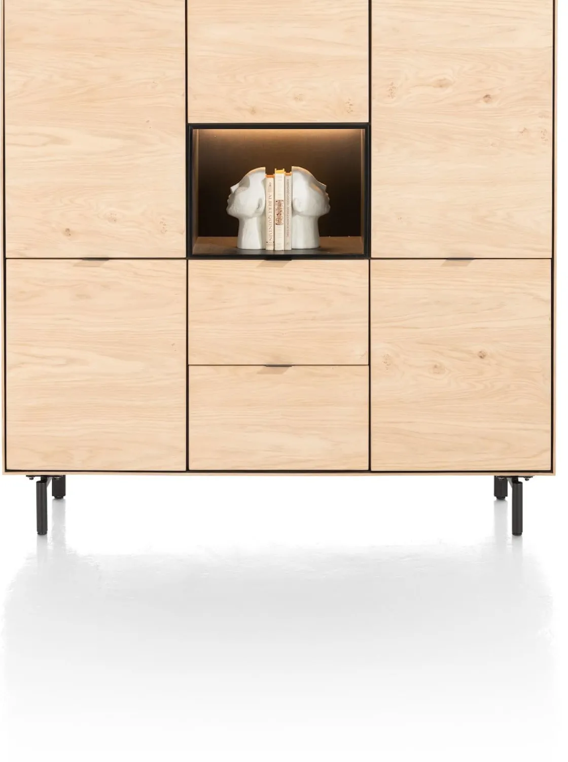 XOOON Elements, dressette 150 cm - 5-deuren + 2-laden + 1-niche + led incl. metalen poten - natural^ Bergkasten