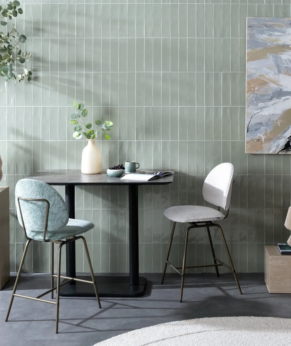 XOOON Kjel barstoel champagne frame in de kleur Groen - COCOmaison^ Barkrukken En Barstoelen|Woonaccessoires