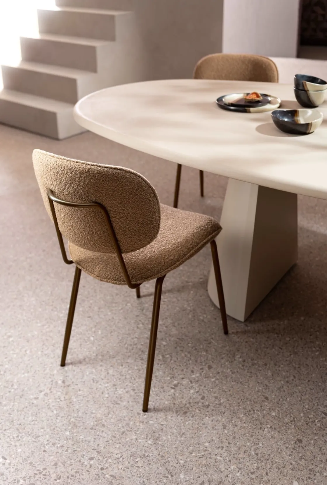 XOOON Lexi, eetkamerstoel - steelbrown - stof Cloudy - Okergeel^ Eetkamerstoelen