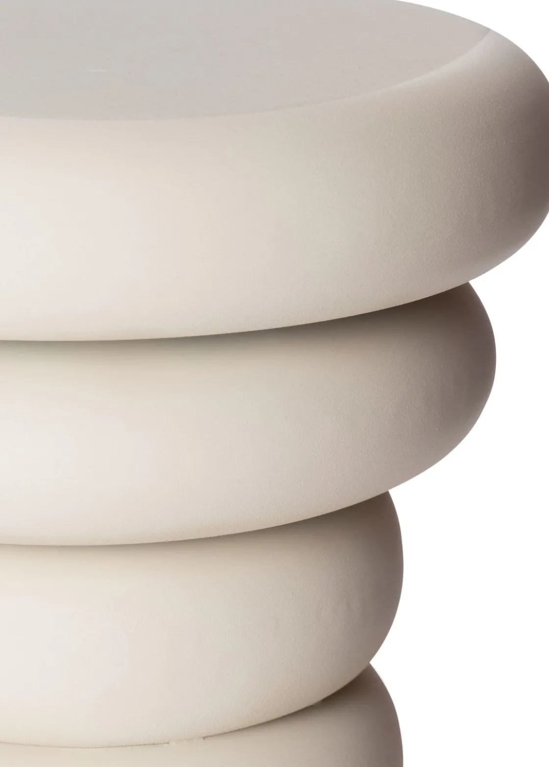 XOOON Mae bijzettafel H50cm in kleur Crème shop je bij COCOmaison^ Woonaccessoires|Bijzettafels