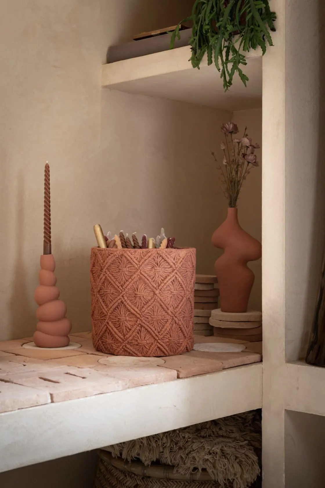 XOOON Maeve pot H26cm in de kleur Terra Cotta - COCOmaison^ Woonaccessoires