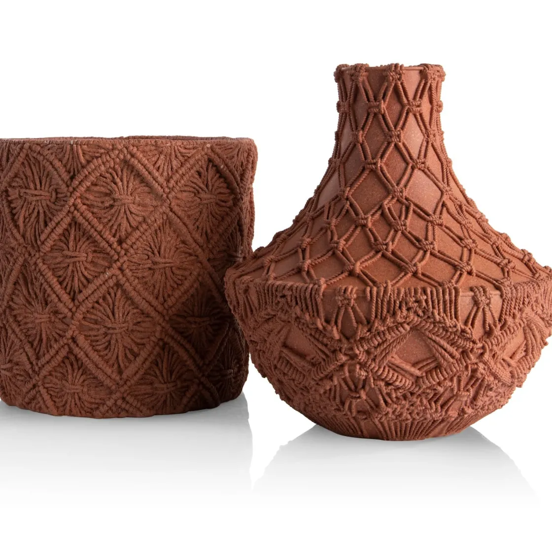 XOOON Maeve pot H26cm in de kleur Terra Cotta - COCOmaison^ Woonaccessoires