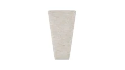 XOOON Manciano, poef / hocker triangel 25 x 60 cm^ Poef/Hockers
