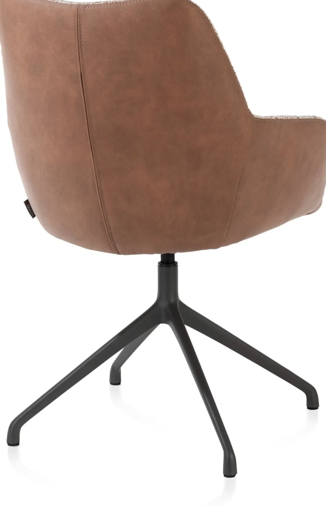 XOOON Mats, armstoel aluminium frame 4-poots - draaibaar rough off black - combi Pala cognac + Luton koper^ Armstoelen