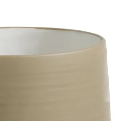 XOOON Presley vaas H34cm in de kleur Beige - COCOmaison^ Woonaccessoires