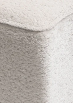 XOOON Roan poef maan (H44cm) in de kleur Creme - COCOmaison^ Woonaccessoires|Poef/Hockers