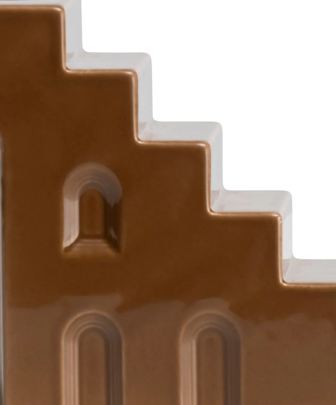 XOOON Skira kandelaar (H11.8cm) in de kleur Bruin - COCOmaison^ Woonaccessoires