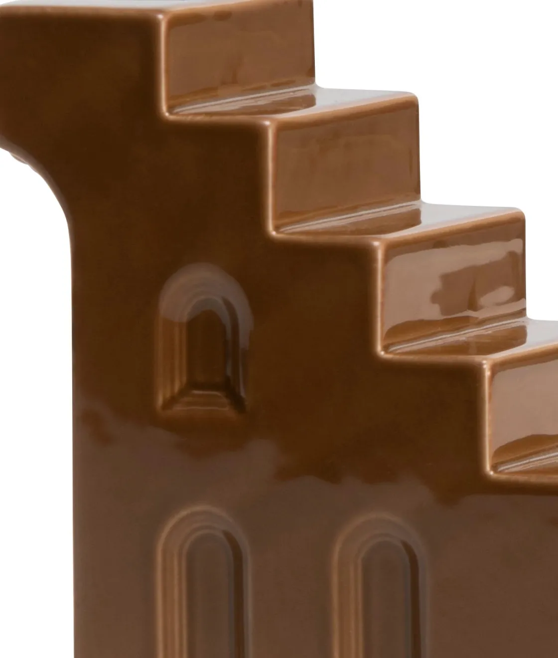 XOOON Skira kandelaar (H11.8cm) in de kleur Bruin - COCOmaison^ Woonaccessoires