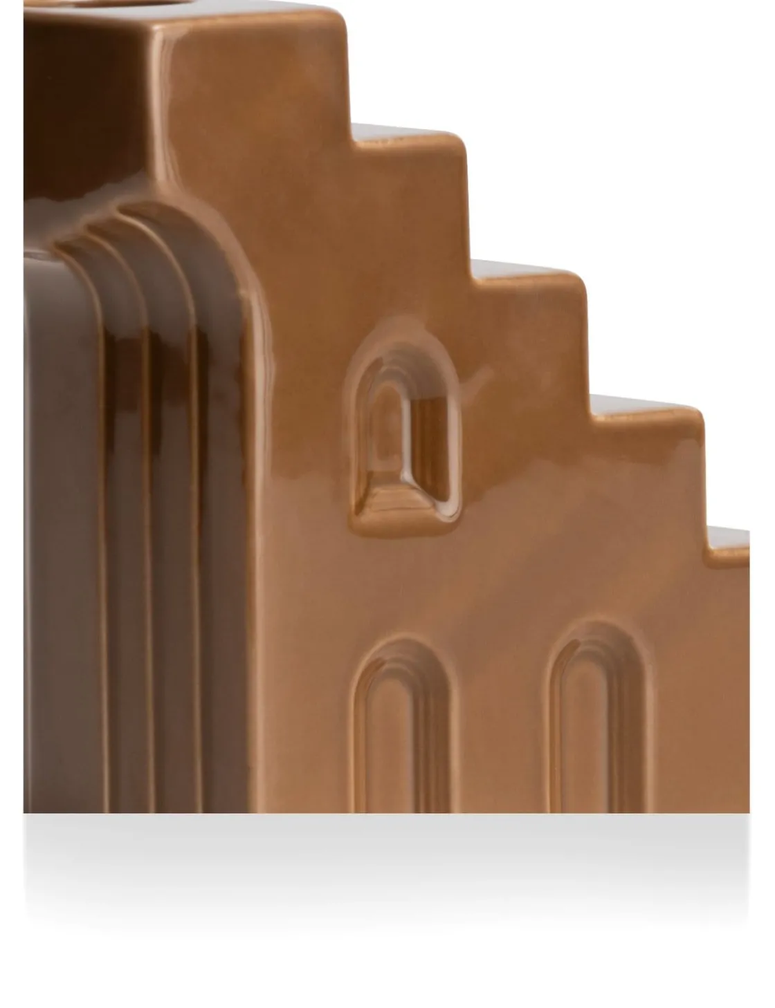 XOOON Skira kandelaar (H11.8cm) in de kleur Bruin - COCOmaison^ Woonaccessoires