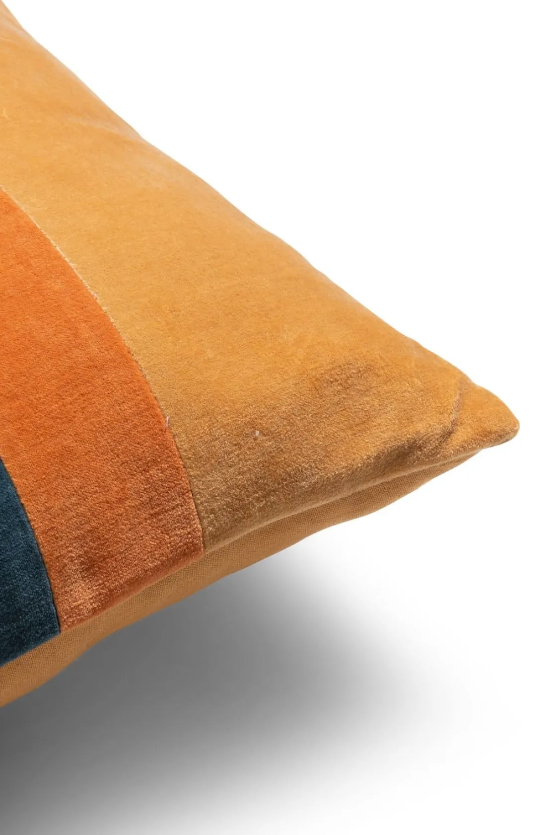 XOOON Sofie kussen 35x65cm in kleur Multi Color shop je bij COCOmaison^ Woonaccessoires