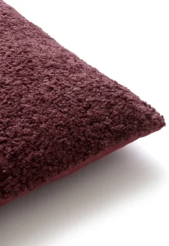 XOOON Teddy kussen 30x50cm in de kleur Rood - COCOmaison^ Woonaccessoires