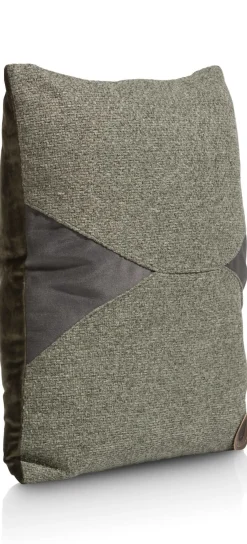 XOOON Timeless Aria kussen 45x45cm in de kleur Olijf - COCOmaison^ Woonaccessoires