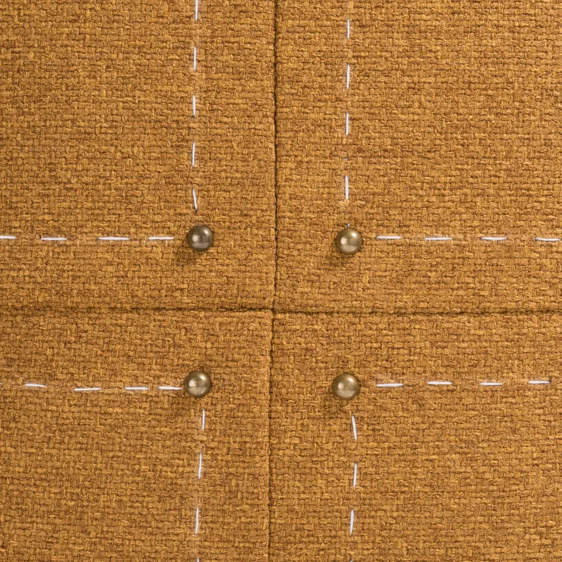 XOOON Timeless Avery kussen 50x50cm in de kleur Geel - COCOmaison^ Woonaccessoires