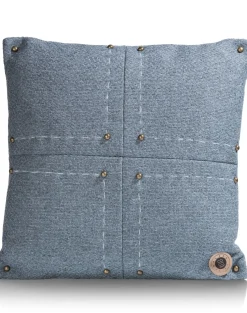 XOOON Timeless Avery kussen 50x50cm in de kleur Blauw - COCOmaison^ Woonaccessoires