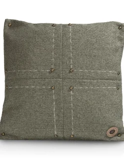 XOOON Timeless Avery kussen 50x50cm in de kleur Olijf - COCOmaison^ Woonaccessoires
