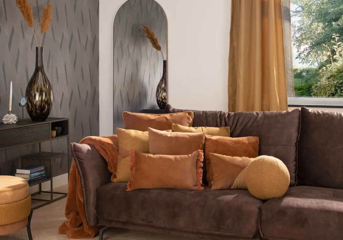 XOOON Timeless Scarlett kussen in de kleur Geel - COCOmaison^ Woonaccessoires