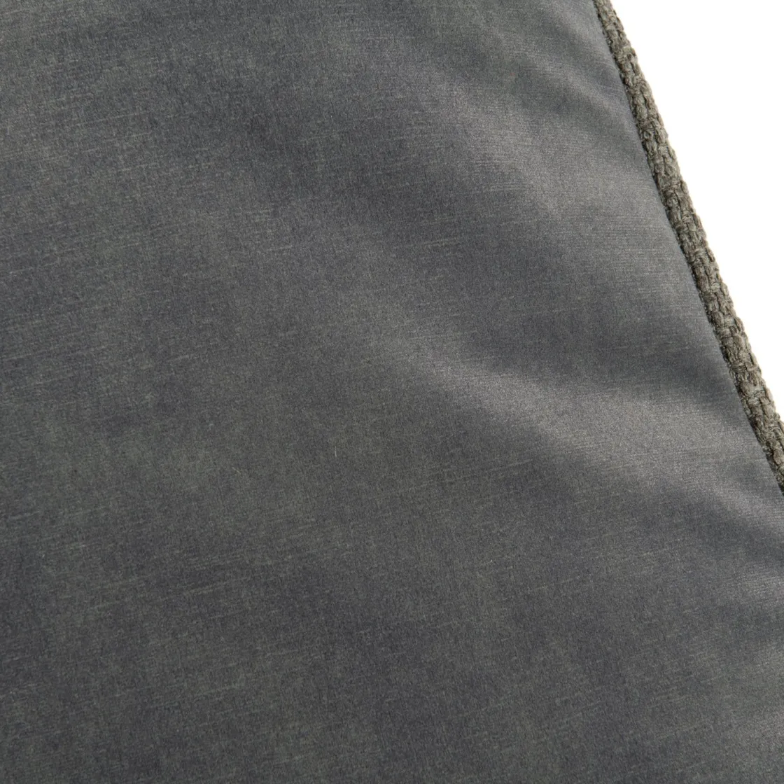 XOOON Timeless Sean kussen 60x60cm in de kleur Olijf - COCOmaison^ Woonaccessoires