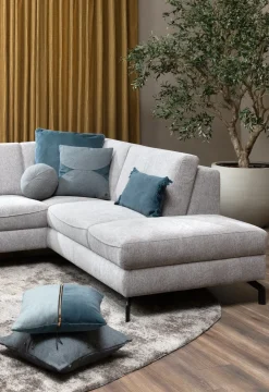 XOOON Timeless Sean kussen 60x60cm in de kleur Blauw - COCOmaison^ Woonaccessoires