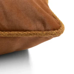 XOOON Timeless Sean kussen 60x60cm in de kleur Geel - COCOmaison^ Woonaccessoires