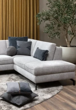 XOOON Timeless Sofia kussen 45x45cm in de kleur Antraciet^ Woonaccessoires