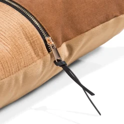 XOOON Timeless Sofia kussen 45x45cm in de kleur Geel - COCOmaison^ Woonaccessoires