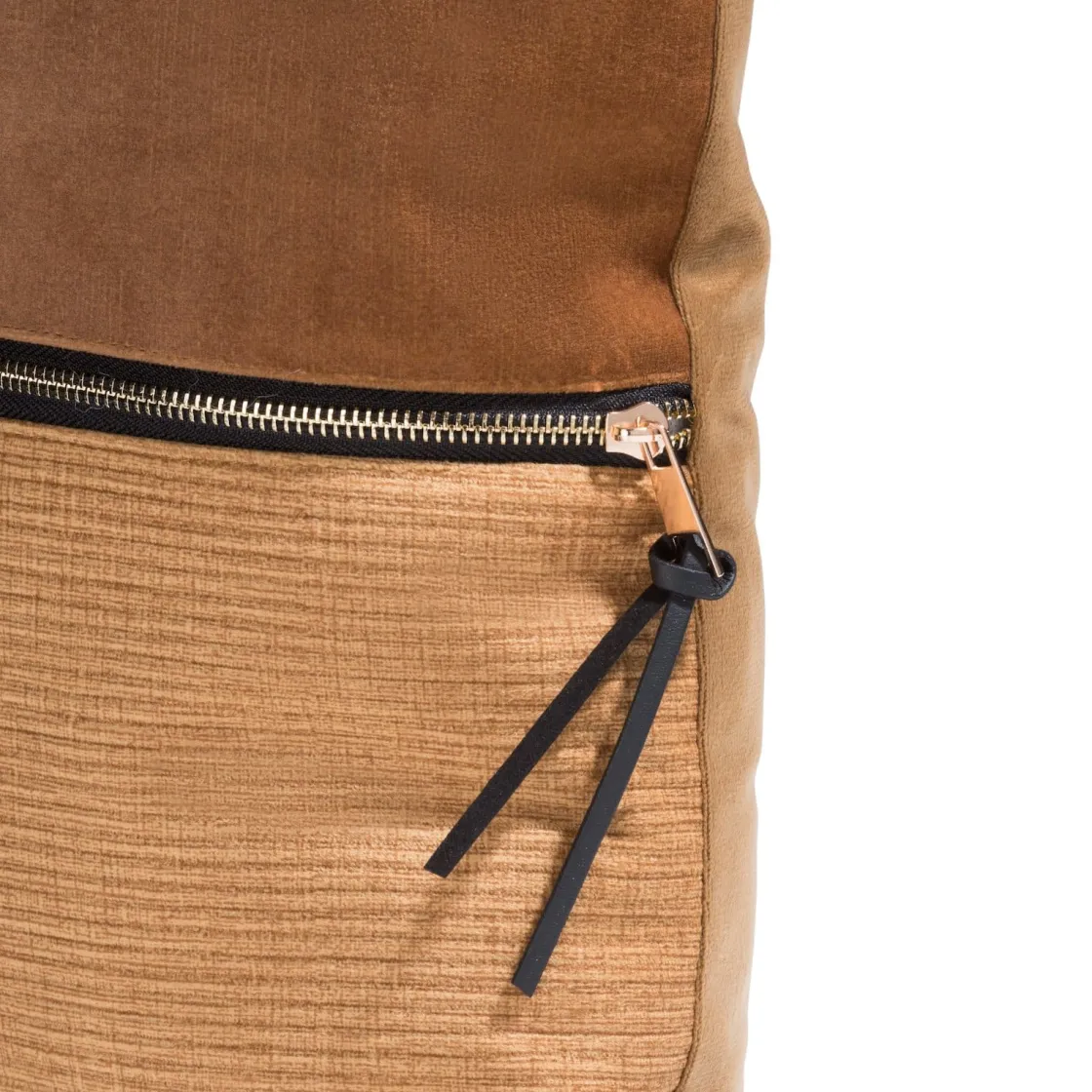 XOOON Timeless Sofia kussen 45x45cm in de kleur Geel - COCOmaison^ Woonaccessoires