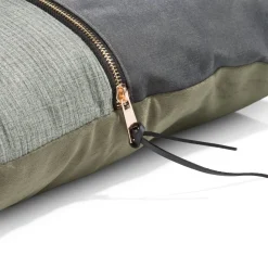 XOOON Timeless Sofia kussen 45x45cm in de kleur Olijf - COCOmaison^ Woonaccessoires