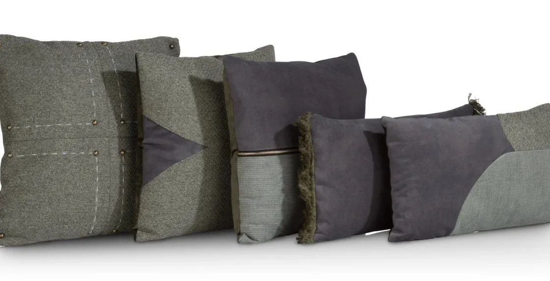 XOOON Timeless Sofia kussen 45x45cm in de kleur Olijf - COCOmaison^ Woonaccessoires